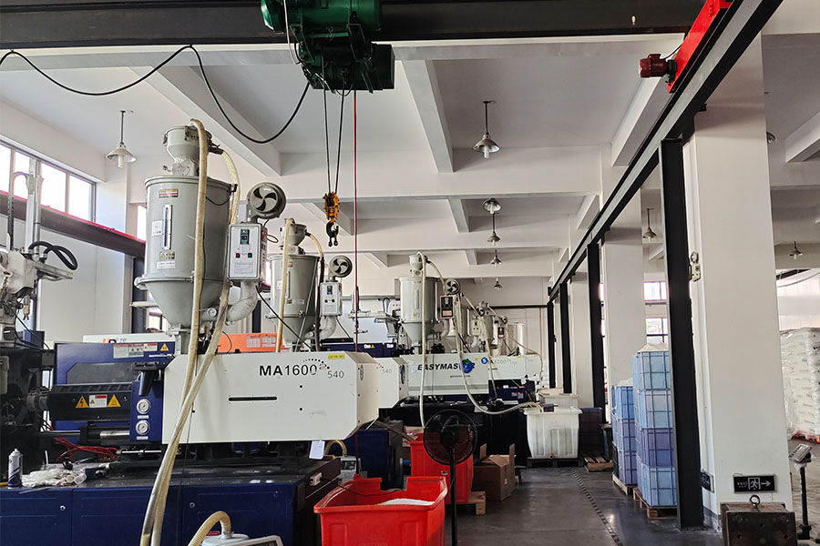 Filter housing injection molding workshop